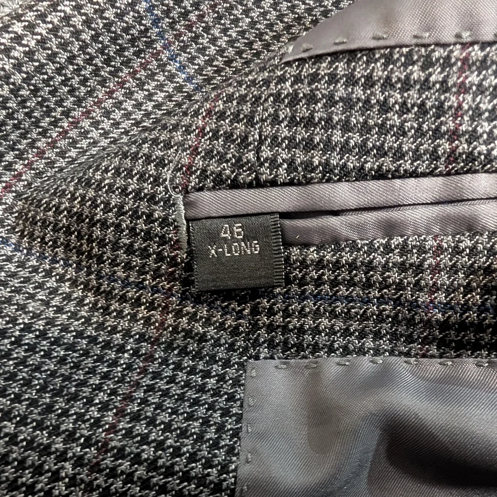 Jean-Paul Germain Men's Grey Checkered Wool‎ Blazer With Blue Stripe Size 46 XL